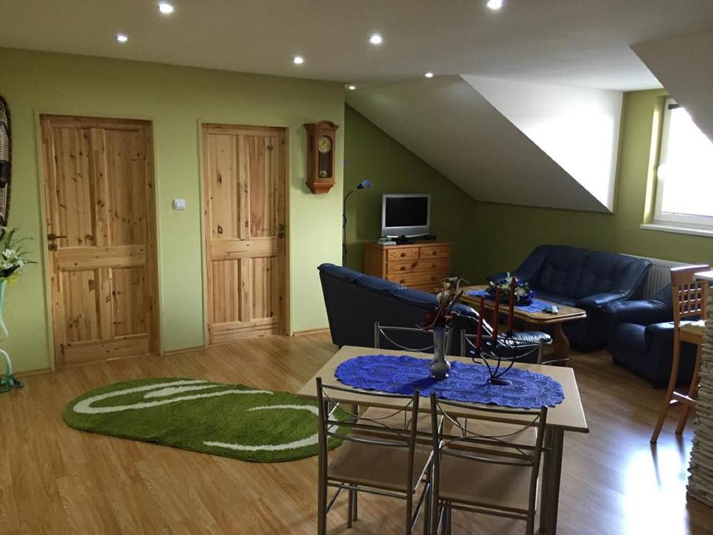 Apartman U Puskina Strba Exterior photo